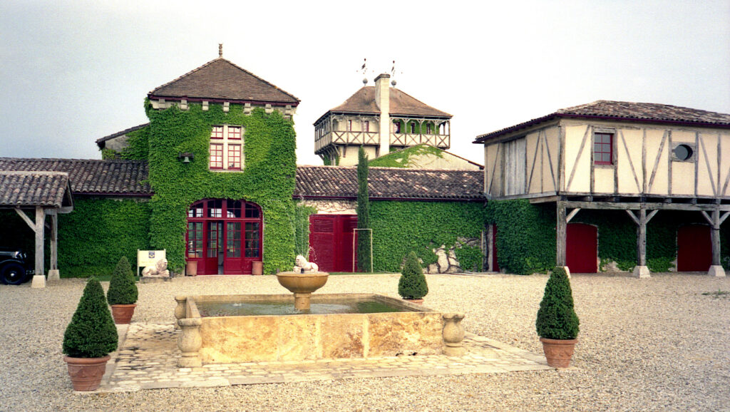 Image shows Château Smith-Haut-Lafitte (Pessac-Léognan)