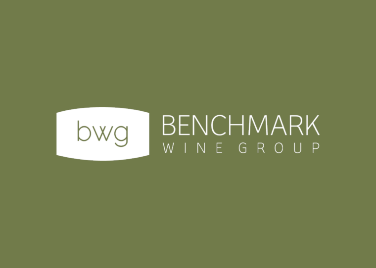 benchmark logo